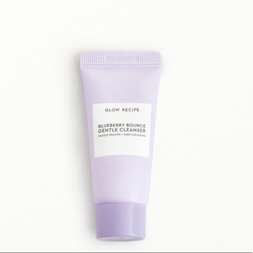 Glow recipes blueberry bounce gentle cleanser